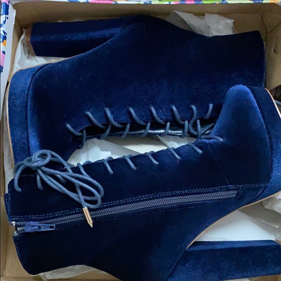 Suede Platform booties/heels - Picture 2 of 3